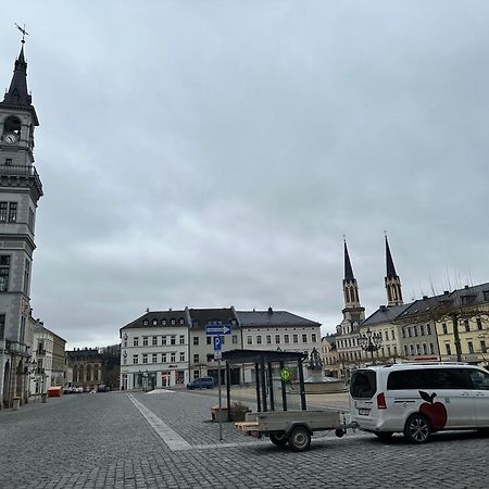 Ein Zimmer Wohnung Am Markt Oelsnitz  Exterior foto