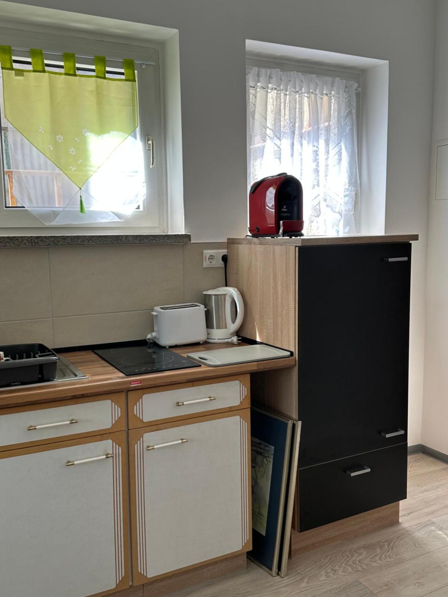 Ein Zimmer Wohnung Am Markt Oelsnitz  Exterior foto