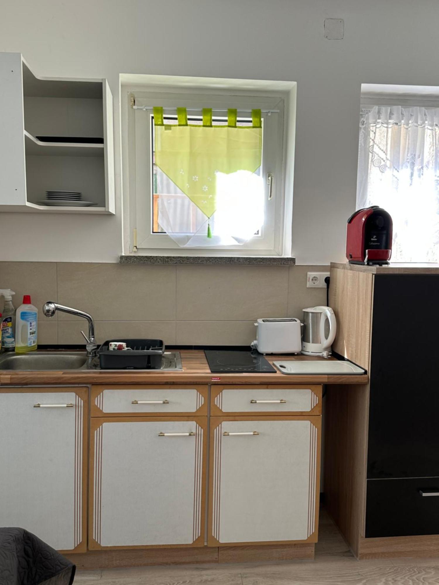 Ein Zimmer Wohnung Am Markt Oelsnitz  Exterior foto